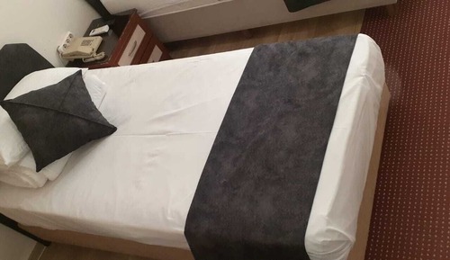 Economy-Doppel- oder -Zweibettzimmer