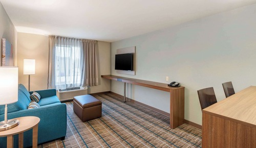 Suite, 1 King-Bett und Schlafsofa, barrierefrei, Nichtraucher (Efficiency)