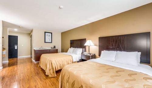 Zimmer, 2 Queen-Betten, Nichtraucher (Pet Friendly)