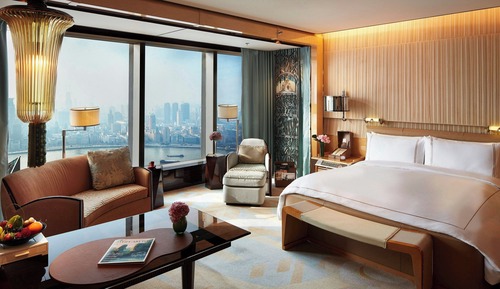 Club-Zimmer, 1 King-Bett, Flussblick