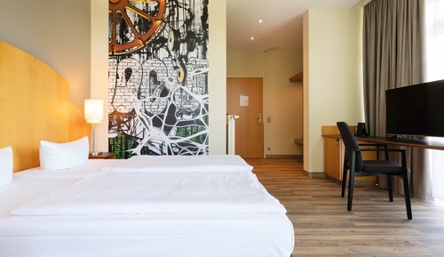 Superior Plus Zimmer