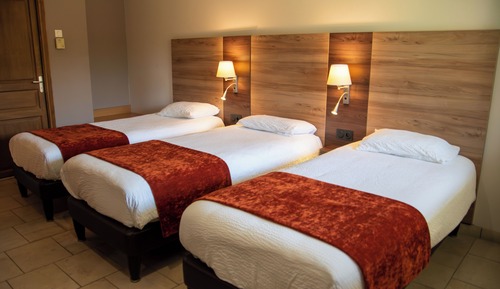 Dreibettzimmer