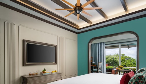 Premium-Zimmer, 1 King-Bett, Talblick