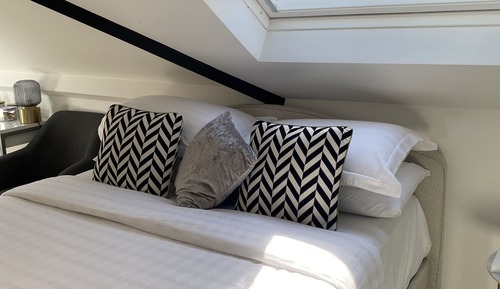 Standard-Doppelzimmer, mit Bad, Stadtblick