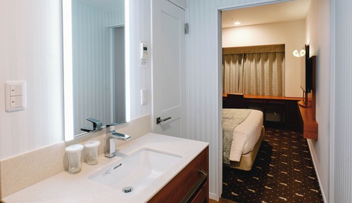 Deluxe-Einzelzimmer (Dinner at 6pm)