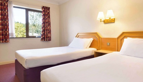 Zimmer, 2 Einzelbetten, barrierearm, Nichtraucher