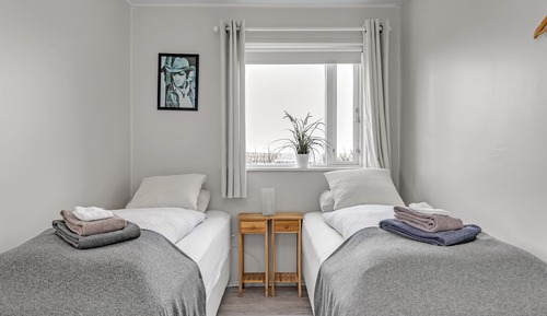 Comfort-Apartment, 3 Schlafzimmer, Küche, Seeblick (Basement)