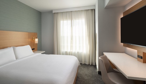 Zimmer, 1 King-Bett, barrierefrei (Roll-In Shower)