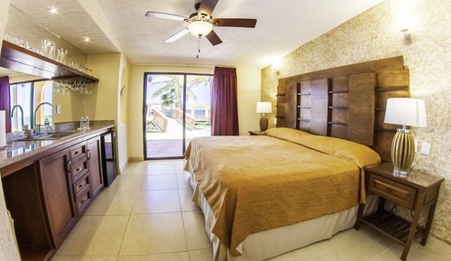 Standardzimmer, 2 Doppelbetten, Poolblick, Poolseite