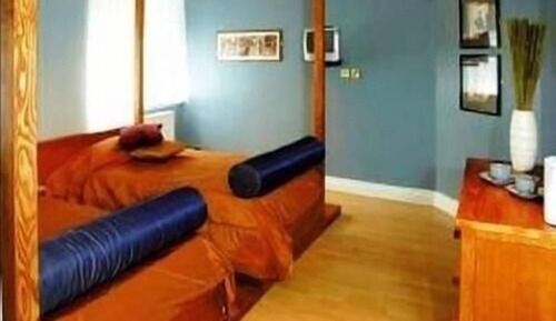 Zweibettzimmer, mit Bad (The Yoko Room)