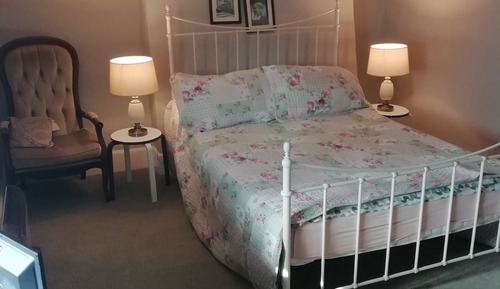 Doppelzimmer, mit Bad ( (Room 2))