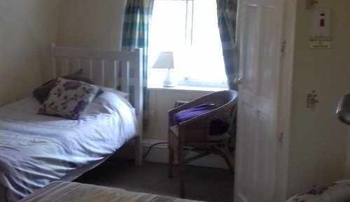 Einzelzimmer, Gemeinschaftsbad