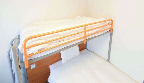 Standardzimmer, Mehrere Betten, Nichtraucher (1 Double Bed + 1 Loft Bed)