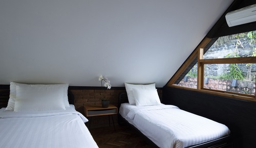 Deluxe-Suite, Mehrere Betten, Balkon, Talblick