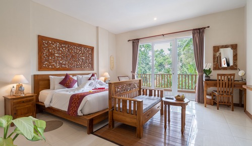 Junior-Suite, Balkon, Poolblick