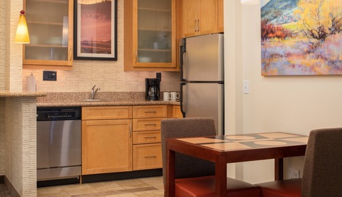 Suite, 1 Schlafzimmer, Nichtraucher (Mobility/Hearing Accessible, Tub)