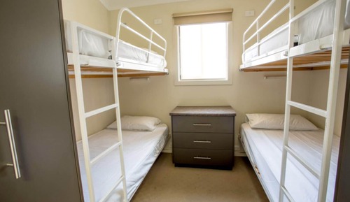 Deluxe-Ferienhütte (Spa - Sleeps 6)