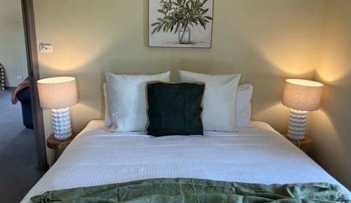 Zimmer, Mehrere Betten (Black water)