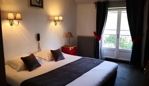 Superior-Doppelzimmer, 1 Queen-Bett, Badewanne, Gartenblick