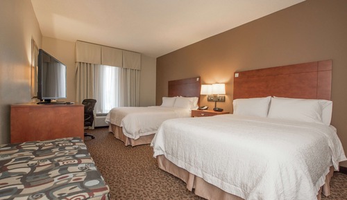 Zimmer mit 2 Queen-Betten