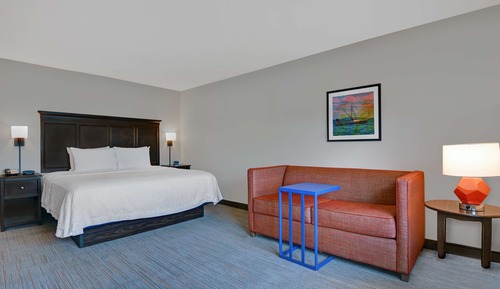 Zimmer, 1 King-Bett, Flussblick (Study)