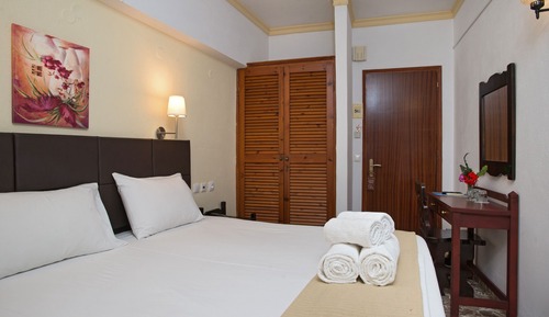 Economy-Doppel- oder -Zweibettzimmer