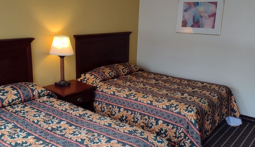 Zimmer, 2 Doppelbetten