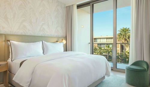 Suite, 3 Schlafzimmer, Balkon, Blick auf die Anlage