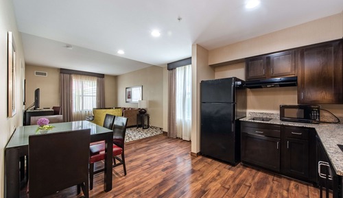 Suite, 2 Queen-Betten, barrierefrei (Mobility & Hearing, Roll-in Shower)