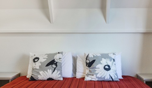 Superior One Bedroom Suite with Hot Tub