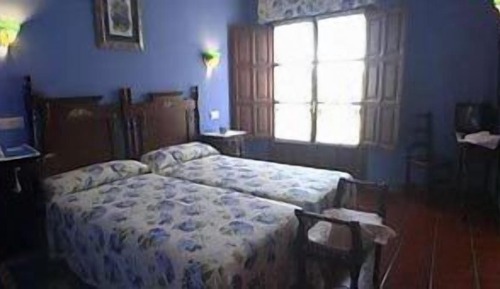 Basic-Doppel- oder -Zweibettzimmer, 1 Doppelbett oder 2 Einzelbetten