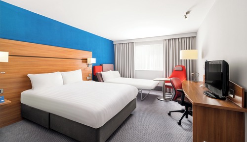 Standardzimmer, 1 Doppelbett und Schlafsofa (with Free Hot Breakfast)