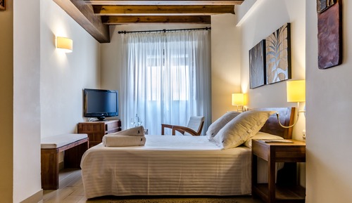 Standard-Dreibettzimmer, mit Bad