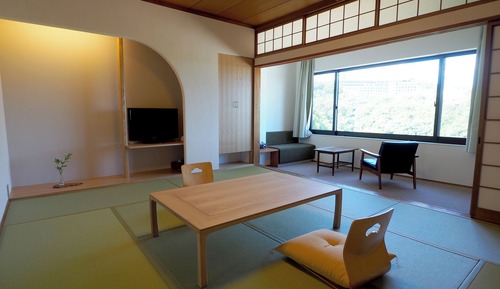 Traditional-Zimmer, Nichtraucher (JP-Style w/ Mountain View, share Bath)