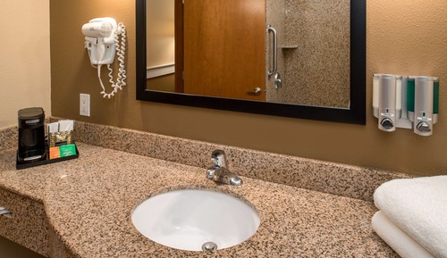 Standardzimmer, 1 Queen-Bett, Nichtraucher, Kühlschrank und Mikrowelle