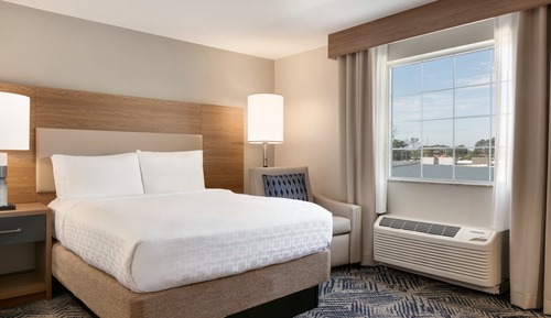 Studiosuite, 1 Queen-Bett, barrierefrei (Roll-In Shower)