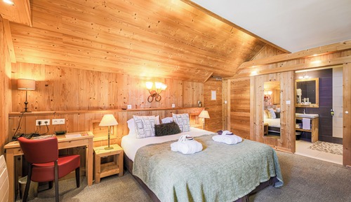 Superior-Doppel- oder -Zweibettzimmer, barrierefrei