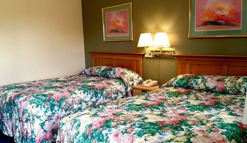 Zimmer, 2 Doppelbetten, Nichtraucher