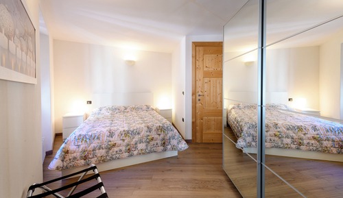 Deluxe-Apartment, 1 Queen-Bett, Kochnische, Bergseite (No Elevator)