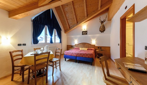 Familienzimmer, 1 Schlafzimmer, eigenes Bad, Annex (Elevator)