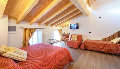 Deluxe-Penthouse, 1 Schlafzimmer, eigenes Bad, Turm (No Elevator)