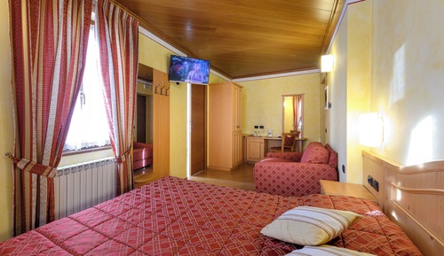Standard-Doppelzimmer, eigenes Bad, Annex (No Elevator)