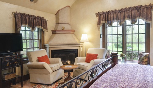 Zimmer (The Fall Cottage)