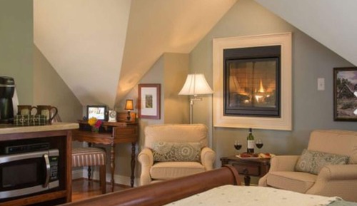 Zimmer (The Serenity Suite)