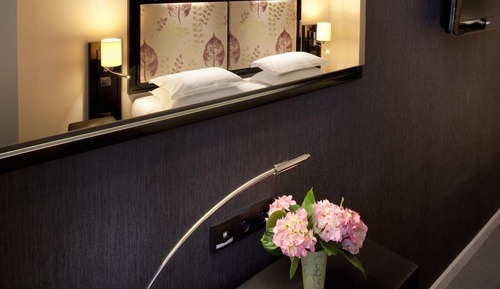 Standard-Doppel- oder -Zweibettzimmer