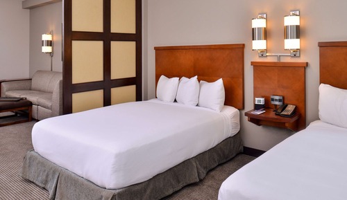 Zimmer, 1 Queen-Bett (High floor)