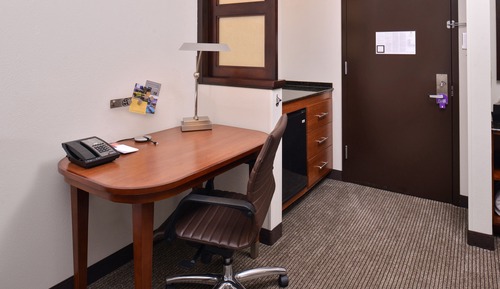 Zimmer, 1 King-Bett (High Floor)