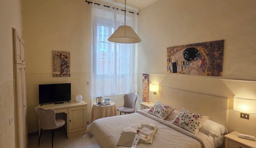 Standard-Doppel- oder -Zweibettzimmer