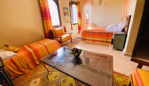Traditional-Dreibettzimmer, 1 Schlafzimmer, eigenes Bad, Bergblick