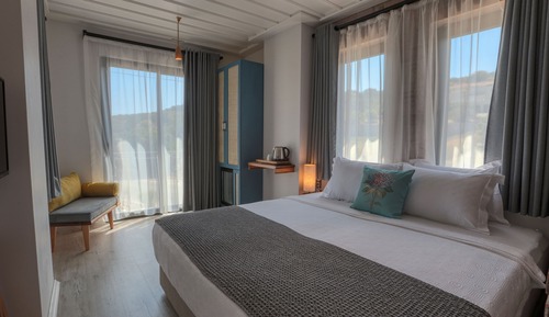 Standard-Doppel- oder -Zweibettzimmer (Olive Grove View)